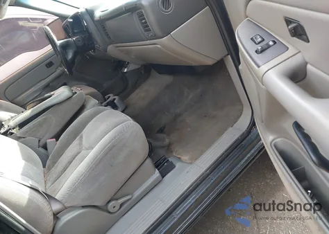 2005 Chevrolet Avalanche 1500 Ls из США, поврежденный, VIN 3GNEC12Z85G169093